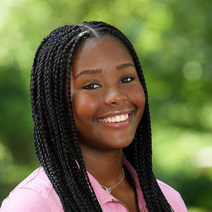 Meet your Posher, Kyla